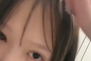 抖音“皮蛋solo粥”直播比✌露点！！视频被疯传！！