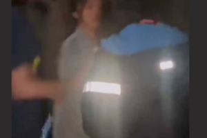 重庆市奉节县实验中学初中生校园霸凌事件 受害女生被多人扯头发、疯狂扇耳光