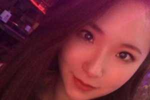 极品纯欲风反差女神 明艳大气 却有着极致性感的细腰