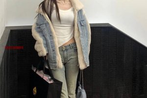 上海网红 YW 清纯可爱 懂礼貌  华师大美院大三校花