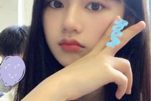 抖音校花网红 在读美院 04年 身高165 温柔甜美~~