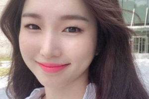 首尔明洞美术老实【泰熙】新婚不久就兼职