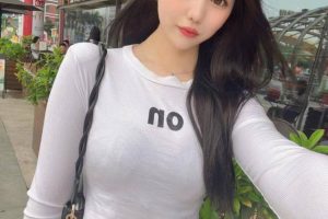 佛山网红 笑笑  04年 身高170