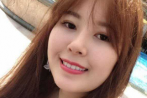 上海传媒大学高颜值美女学生妹『萧然』与男友