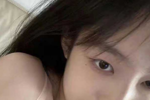 张家界伴游大学生「龚慧佳」 一边回男友消息一边