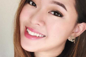 上海魔鬼身材美女研究生【康馨】