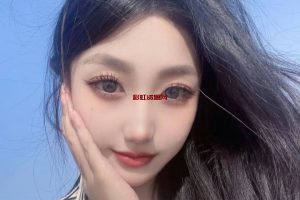 南京04马甲线女孩  168天然无整，在读学生  Agatha