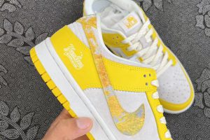 Nike Dunk Low 小众潮流个性 刻字联名风低帮板鞋 NY柠檬黄色 ?