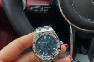 #富婆 #手表 #保时捷  劳力士爱彼皇家橡树