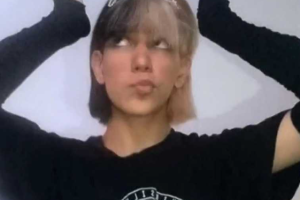 巴西精神小伙遭到校园霸凌 多次被同学侮辱殴打 终于忍无可忍奋起反击！