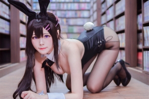 Arty亚缇 书店兔女郎