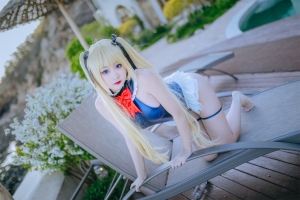 恩田直幸 玛丽萝丝泳衣