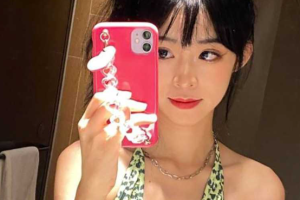 株洲师范绿帽门！女主有男朋友期间 去夜店泡吧嬳被拍摄资源流出 网红脸学妹风还挺可爱的！