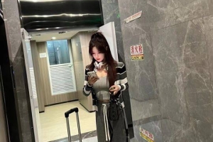 #广州  健身网红款身高172纯天然D 年龄2