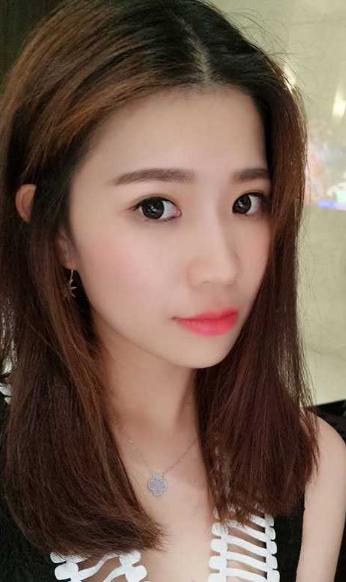 超有气质的少妇背着老瓜来嬳