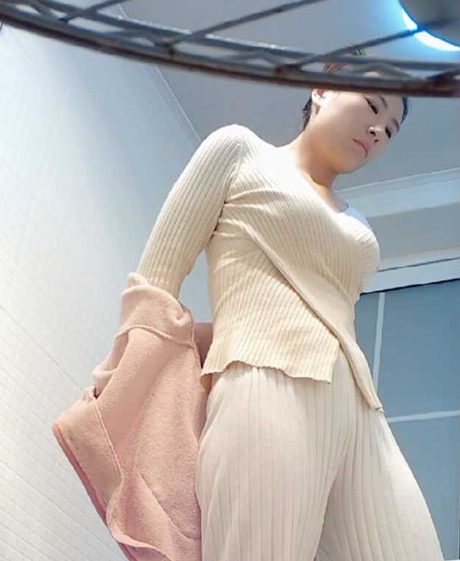 邪恶房东低价出租屋 就为了为偷