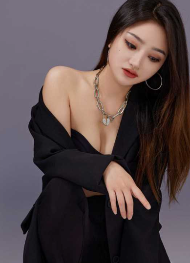 佛山 萌凌 被曝光！背着男友被