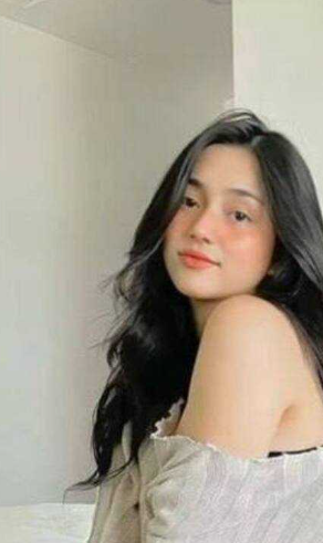 TIKTOK 170万粉丝御姐网红 JULSbraba 绝美女神线下嬳