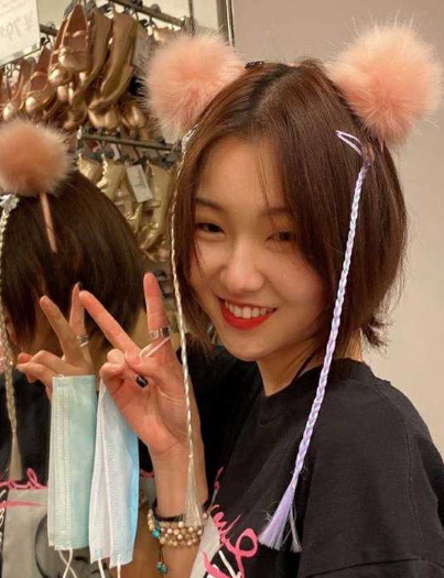 露脸反差曝光！武汉职业技术学院大三学姐