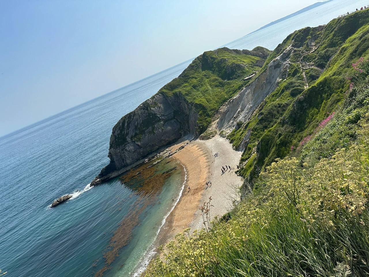 #英国 #旅游 #风景 #美女 #英国生活 Durdle Door??侏罗纪海岸线➕白崖⛰️||Durdle Door  白崖 很多英剧电影取景地 一路自驾 ?沿途风景也很美