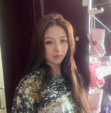 果然是看起来越纯 实际就有多欲 这学生妹也太反差了吧