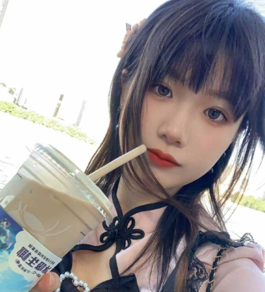 极品清纯大1学生妹被