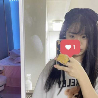 韩国 清纯美女大学生 极品身材校花 为校友