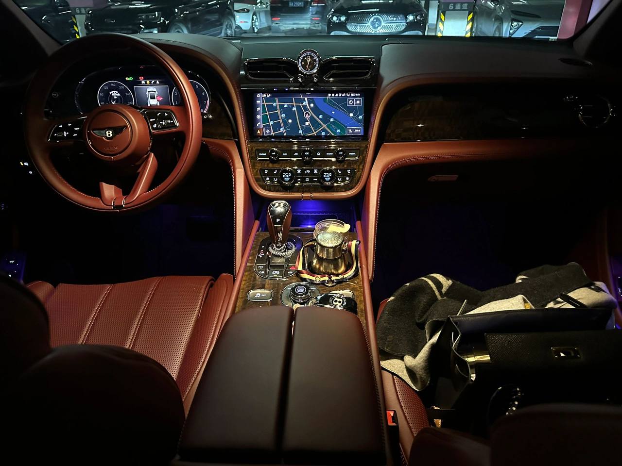 #车 #宾利 #开车