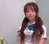 18岁的清纯女大学生想