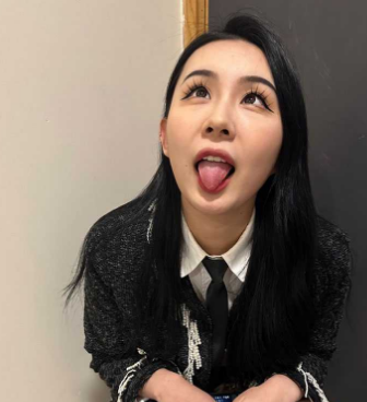 英国极品反差白富美留学生 刘亚琪