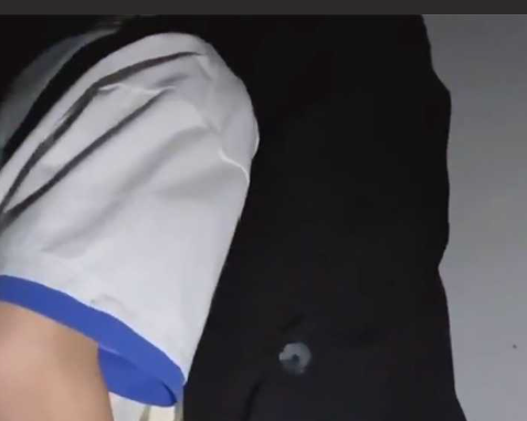 湖北宜昌女大学生超喜欢小学弟 还必须是高中生