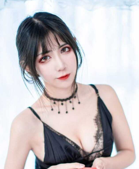 秀人网高颜值模特 罗佳宁 全平台ID阮邑Fairy 对着镜头展现极品完美的身材