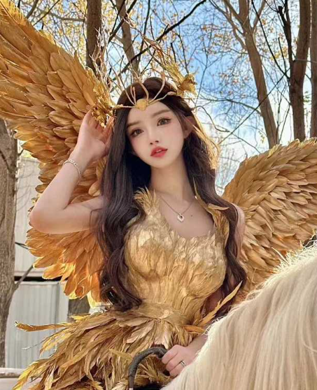 杭州Ts依依 全网最漂亮的小妖精 精致的五官 极品的身材