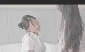 留学生 刘玥 与可爱的泰国闺蜜一起分享男友