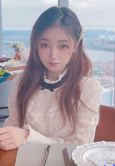 抖音小网红蔡蔡妹妹 私下竟是推特