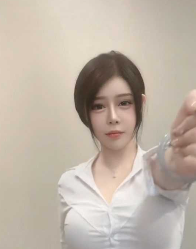 抖音极品身材女主播 程清都