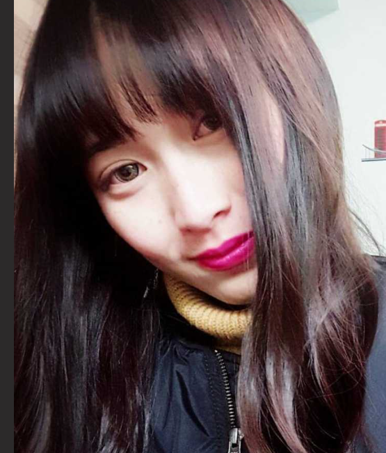 云盘泄密 被学校选为礼仪小姐 与男友打个庆祝炮