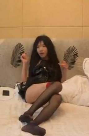 小马拉大车！虽然人长得小 但是这