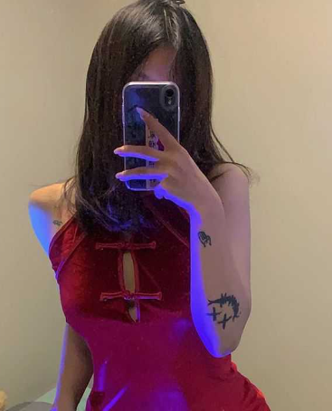 分享媳妇的闺蜜 时常在我跟媳妇