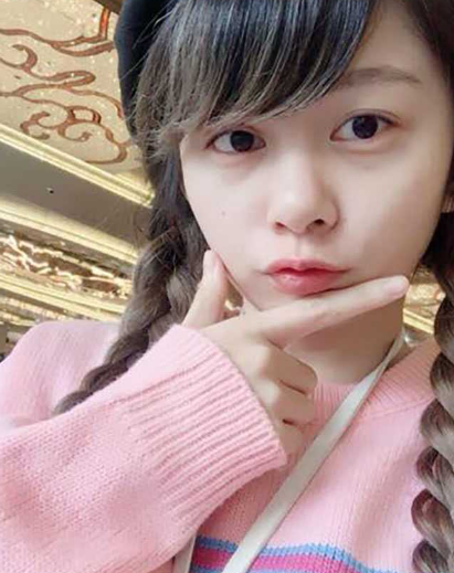 台北大四萌妹 颜值很高大眼撩人