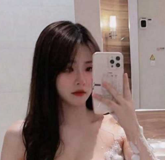 四川极品白领 李艺葛 一个超级性感的