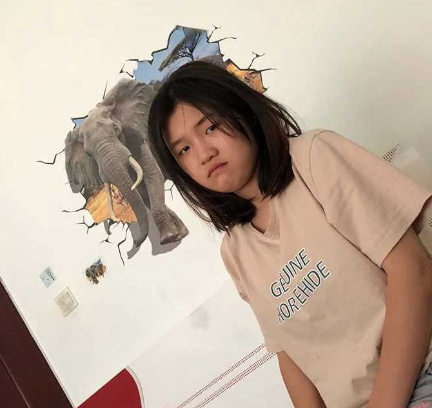 成都交通运输职业学院学生妹 张小岚