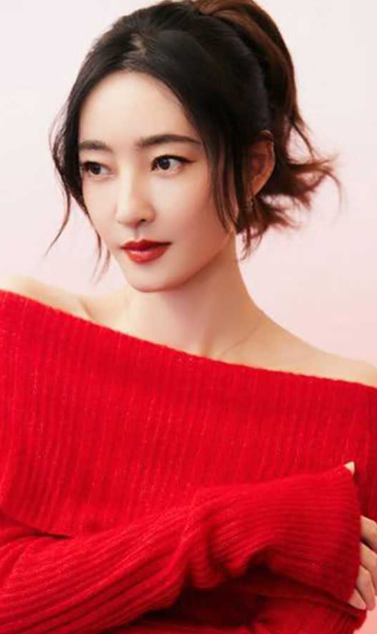 神似王丽坤的 山东师范女大学生 李晓晓