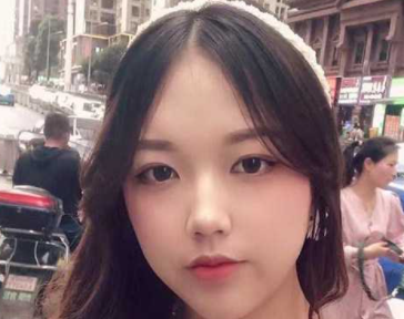 云南中医药大学大三学生妹 姜诗妍 极品反差