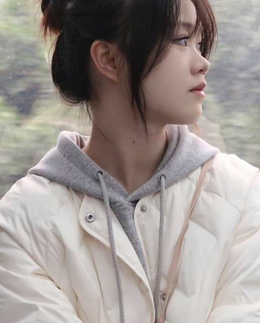 四川传媒大学清纯校花 周雅琪