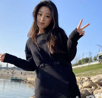 邯郸职业技术学院学生妹 孙淼