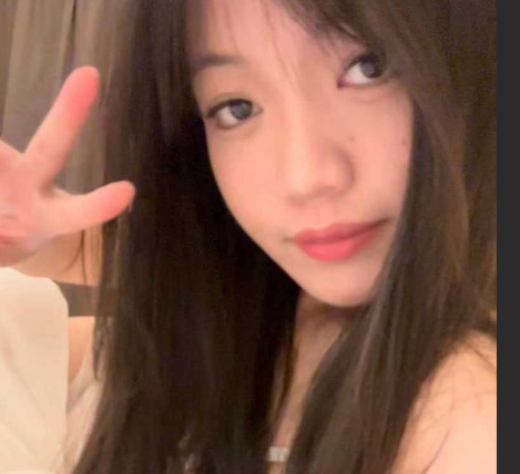 微博 不瘦二十斤不改名字 真名 孙梦盈 在南京晓庄学院当老实