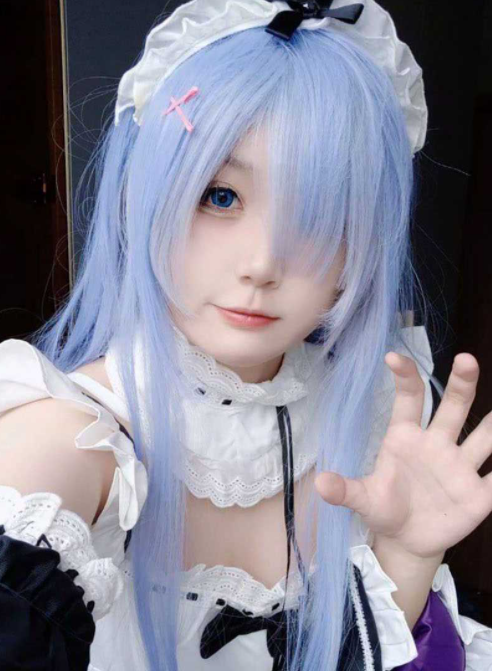 b站超嫩的反差少女