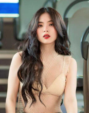 缅甸网红女学生黛博拉苏姬