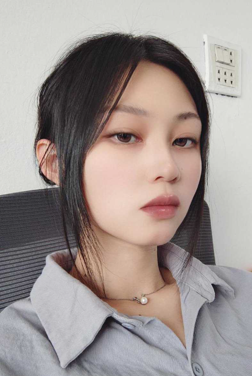 柳州市职业技术学校黄杨捷 超反差